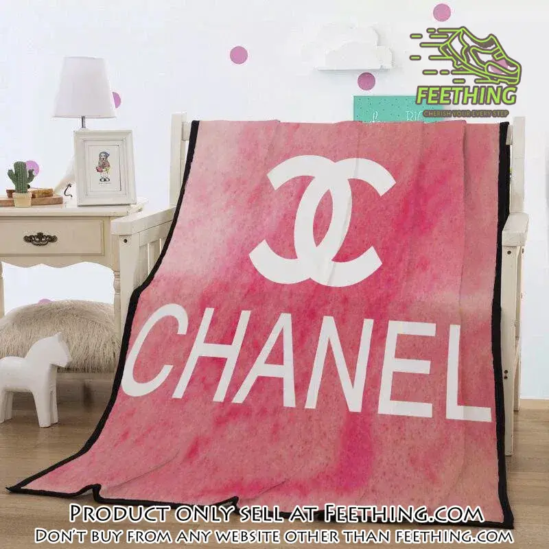 Chanel white logo fashion luxury brand blanket fleece comfortable blanket ft3448590
